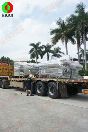 經銷定購的渦流洗菜生產線等凈菜加工設備又又又裝車發貨了!